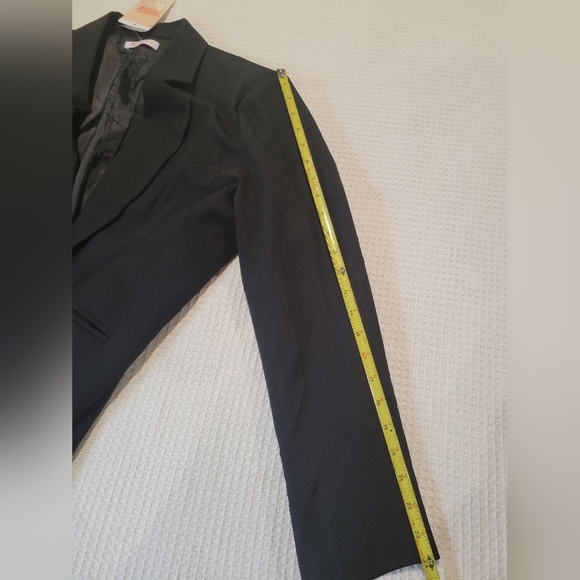 Kirundo Women's Black Blazer - Picture 10 of 12